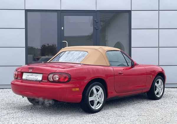 Mazda MX-5 cena 28400 przebieg: 108000, rok produkcji 2002 z Chodecz małe 37